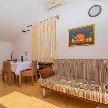 Punta & Vista In Krk Apartmán *