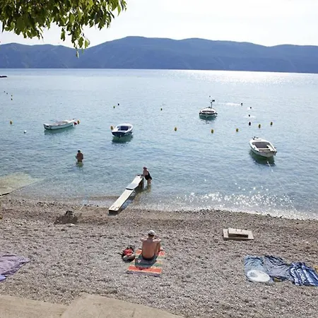 Apartment Punta & Vista In Krk *
