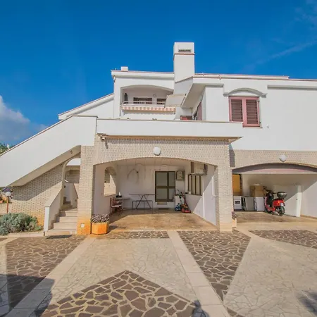 Punta & Vista In Krk Apartament *