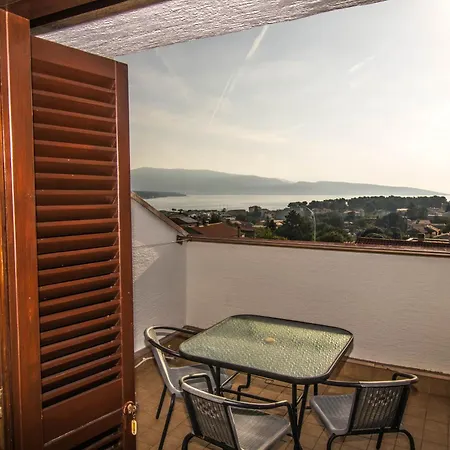 Apartment Punta & Vista In Krk *