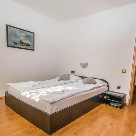 Apartment Punta & Vista In Krk